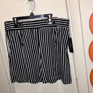 Robert Louis Black And White Striped High Waist Shorts Large New